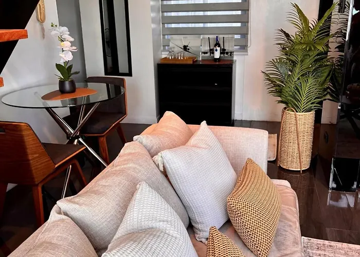 Apartment Stylish Loft By Greenbelt